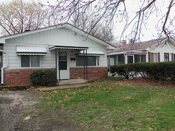 2nd image of 3121 N Lasalle St
