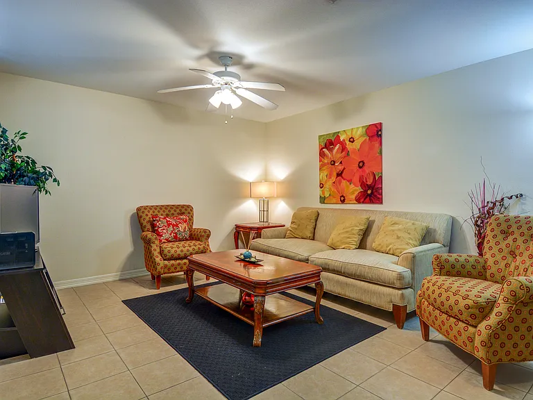 St. Antimo Apartments — Photo 9