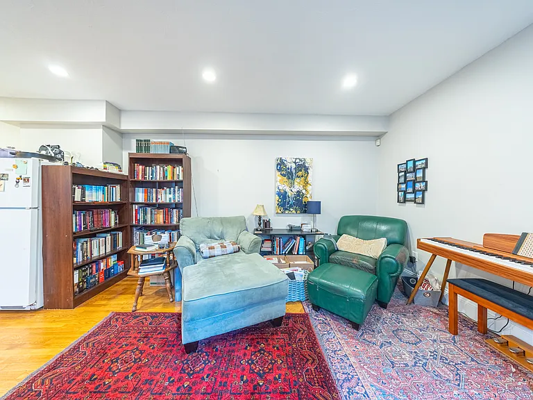 1720 Beacon St #1 — Photo 7
