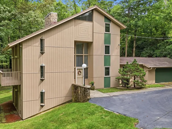 2700 Cardinal Rd, Springfield, OH 45502