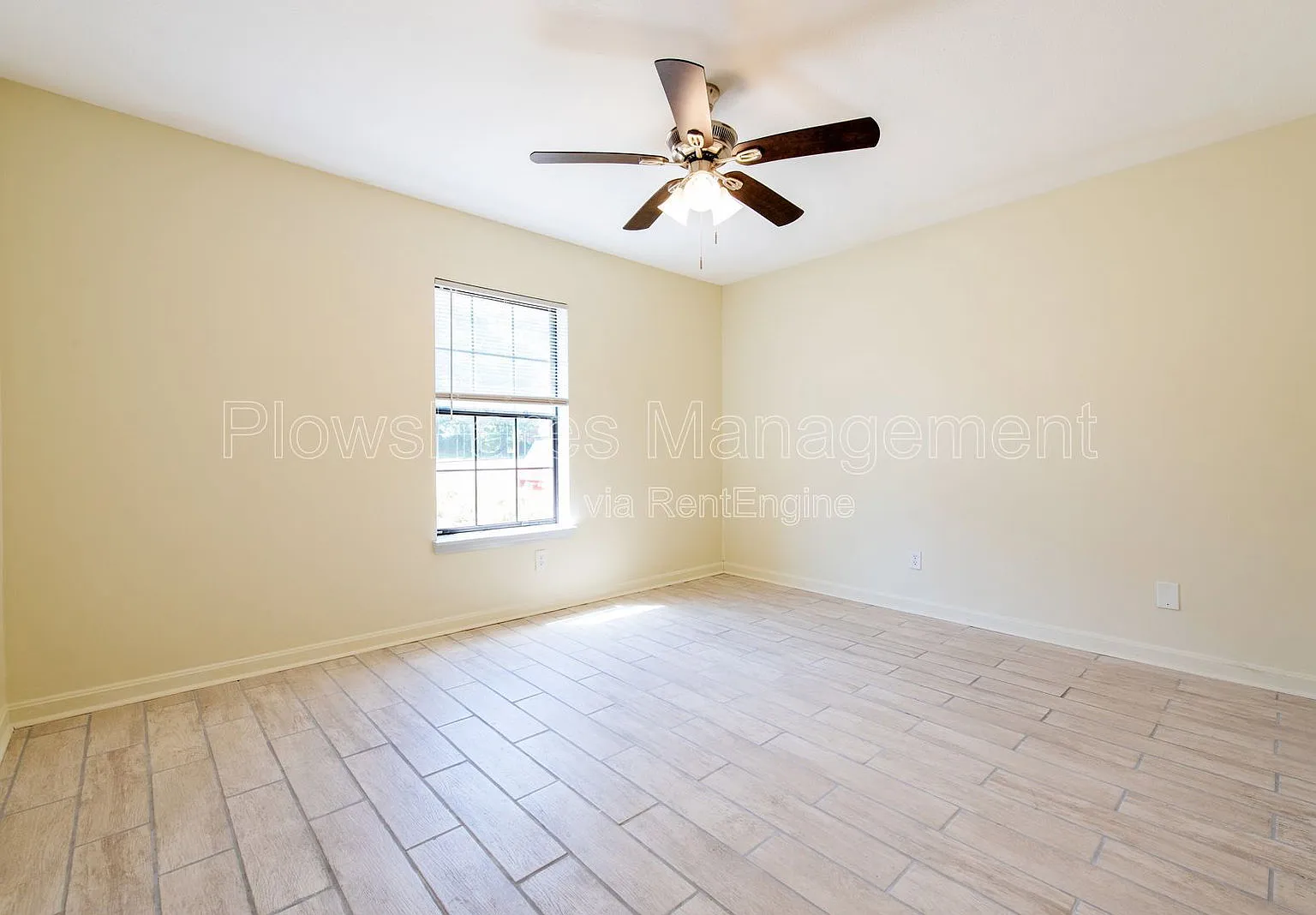 2 bed, 1.0 bath, 936 sqft, $1,195 — Photo 3