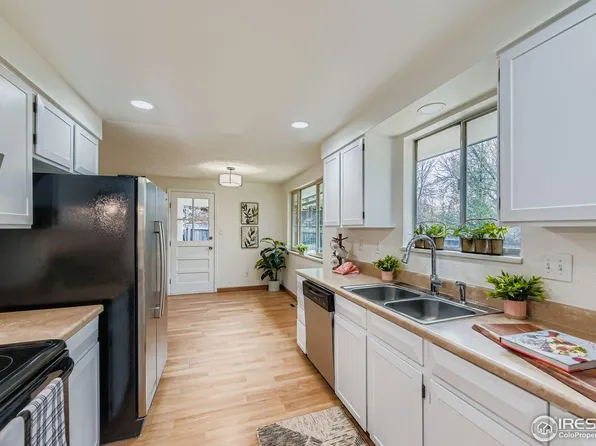 727 Hubbard Dr, Longmont, CO 80504