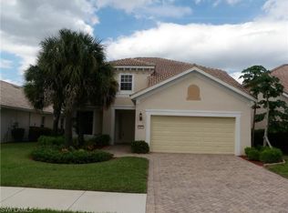 2017 Fairmont Ln, Naples, FL 34120