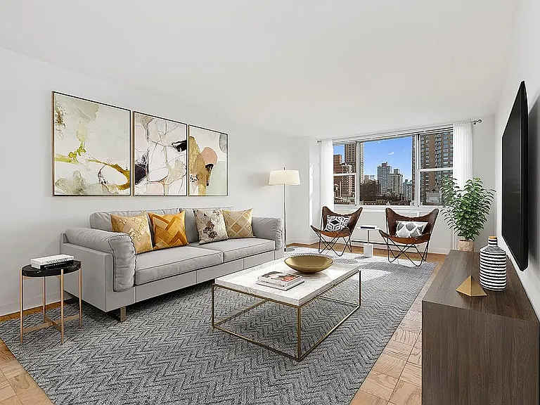 1675 York Ave #33L — Photo 2