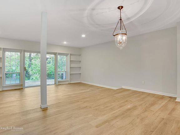 4th image of 139 Woodlake Dr W