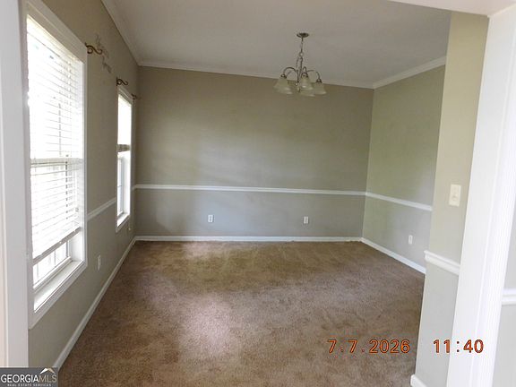 5th image of 284 Valley Way