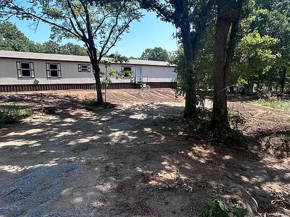 2749 Blackfoot Rd, Sulphur, OK 73086