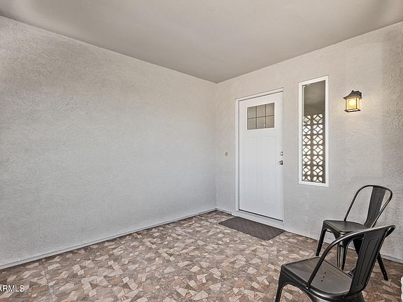 4th image of 9921 W TARRYTOWN Avenue
