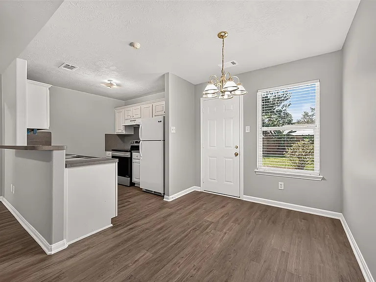 16200 Sun View Ln — Photo 6