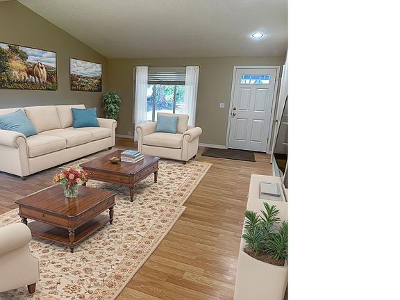 4th image of 9905 NE Tanglewood Dr
