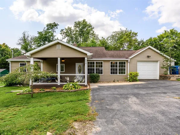 910 Victory Dr, Saint Louis, MO 63125