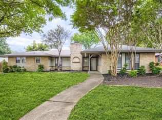 1724 Midcrest Dr, Plano, TX 75075