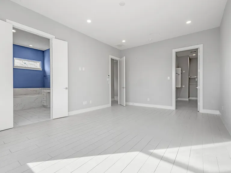 6106 Clarkson Ln #D — Photo 9