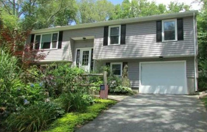 1st image of 10 Jambray Dr