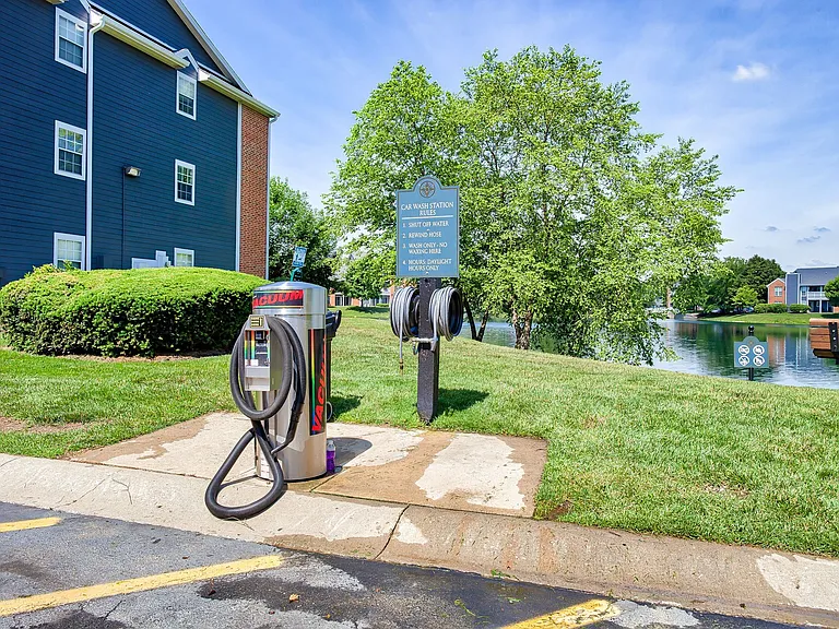 Lakeshore Apartments — Photo 46