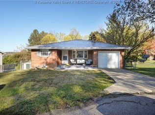 107 Iris Dr, Elkview, WV 25071