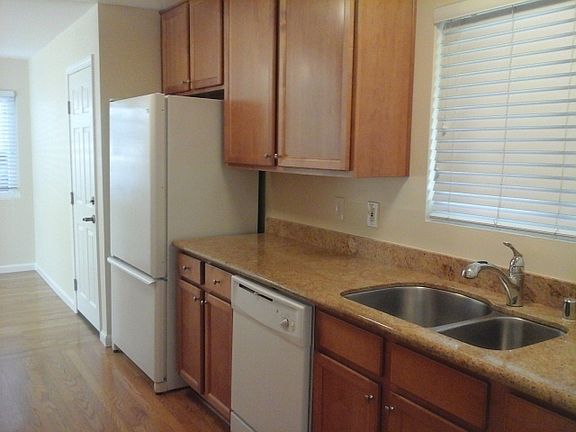 4th image of 7314 Larkdale Ave