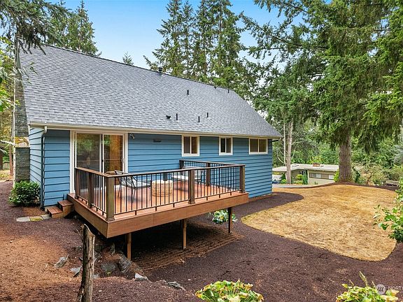 4th image of 3704 NE 192nd Street