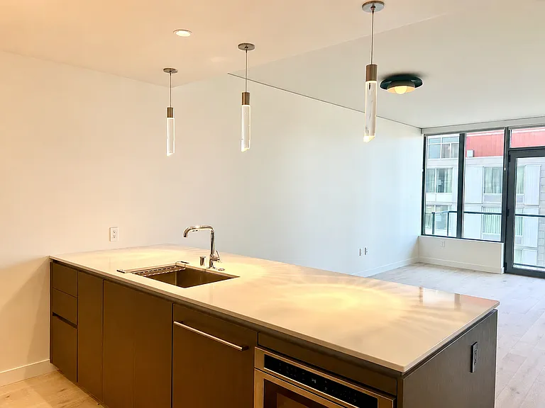 2510 6th Ave #501 — Photo 10