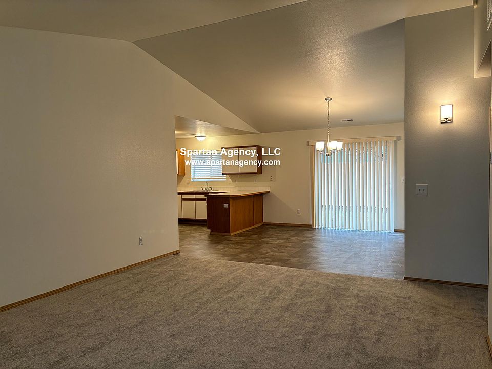 9413 Angeline Rd E Bonney Lake, WA Zillow Apartments for Rent in