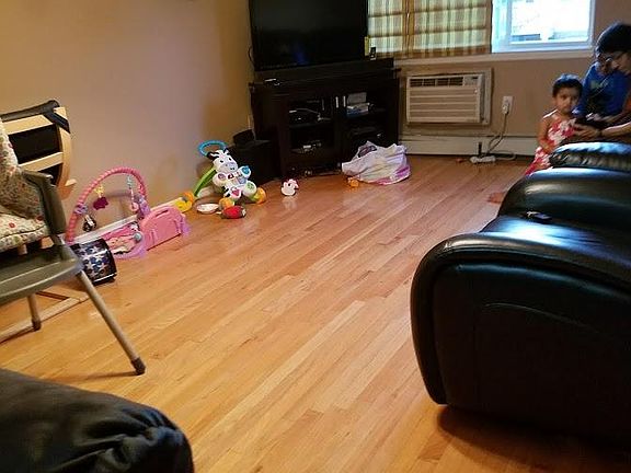 2nd image of 8273 Country Pointe Cir
