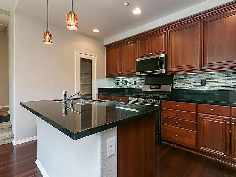 2874 Escala Cir — Photo 6