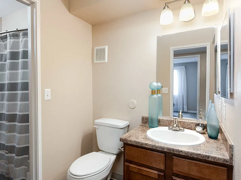 Oak Ridge Apartments — Photo 23