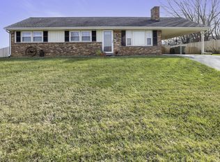 2324 Karen Dr, Salem, VA 24153