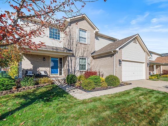 3rd image of 17248 Michigan Heights Dr