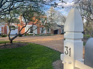 31 Bridlewood Rd, Northbrook, IL 60062