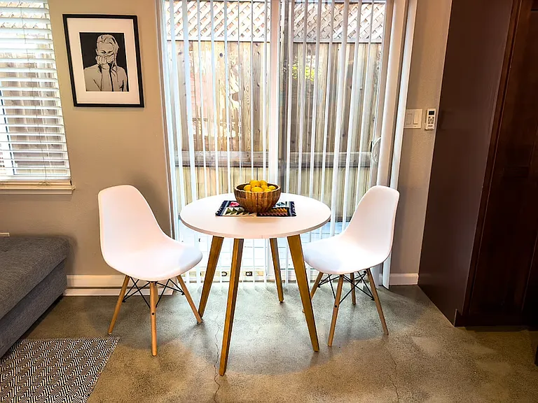 3812 Midvale Ave — Photo 14