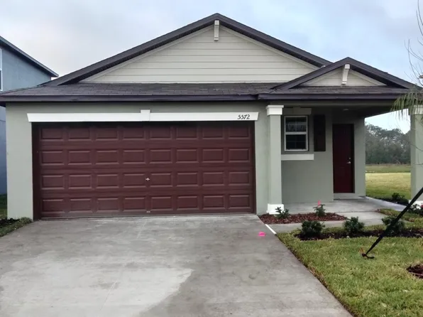 5572 Blue Azure Dr, Wimauma, FL 33598