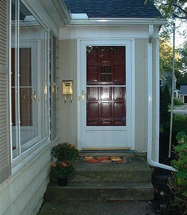 2nd image of 355 Pinewood Dr