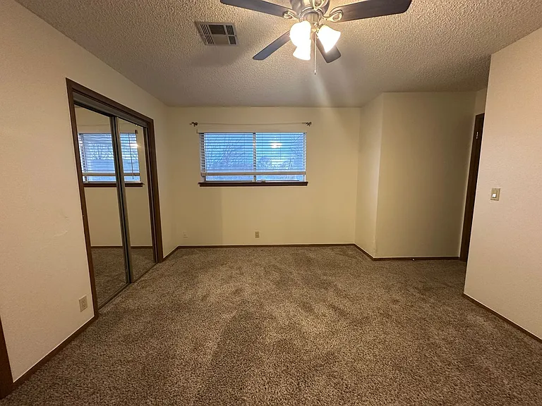 9643 Hefner Village Blvd — Photo 30