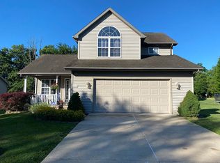 4619 S Lake Camelot Dr, Mapleton, IL 61547