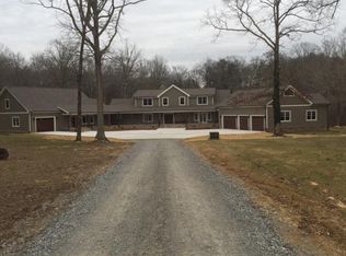 2316 Twin Fawns Trl, Signal Mountain, TN 37377