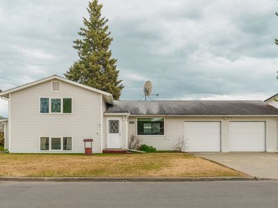 3010 Riverview Dr, Fairbanks, AK, 99709