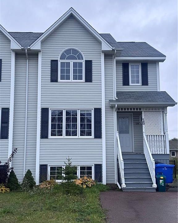 1st image of 18 Rainford Ct
