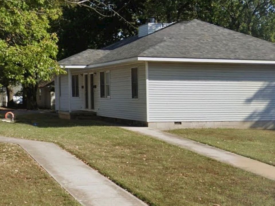 1st image of 515-517 E Washington Ave