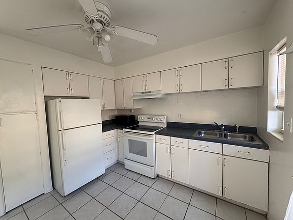 3rd image of 1101 E Marks St