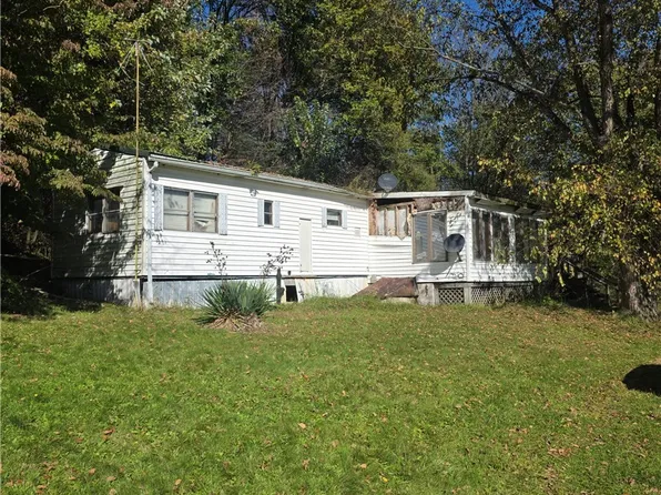 45868 Carter Rd, New Waterford, OH 44445