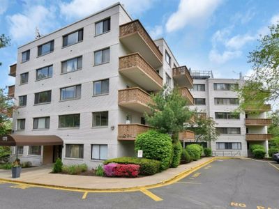 1375 River Rd APT 3M, Edgewater, NJ, 07020