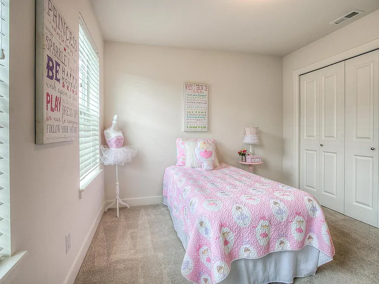 23804 SE 45th Pl — Photo 13
