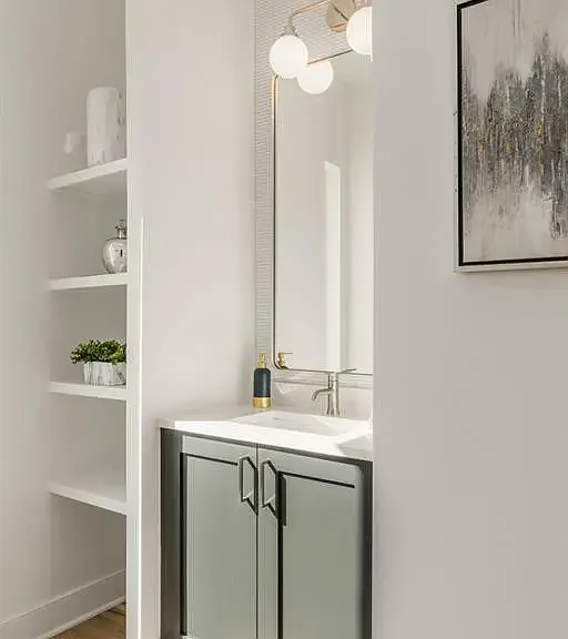 1237 Memorial Dr SE #102 — Photo 9