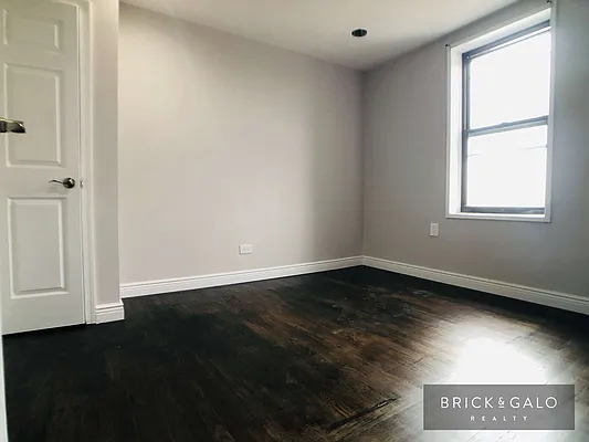 Rented by BRICK & GALO REALTY CORP | media 4