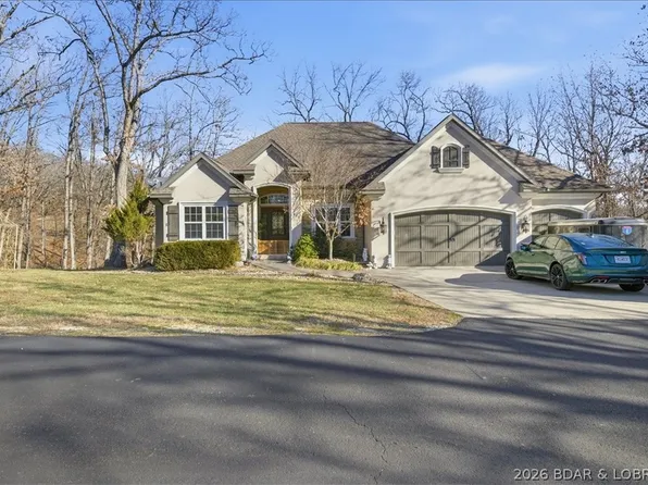 404 Deer Path Dr, Linn Creek, MO 65052