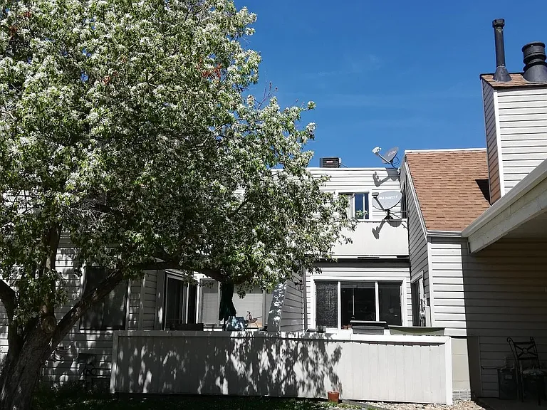 2690 S Xanadu Way — Photo 25