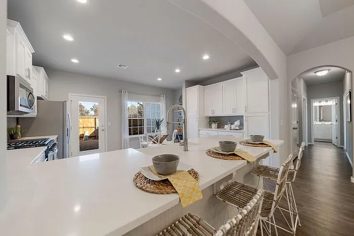 7752 S Chestnut Ave — Photo 16