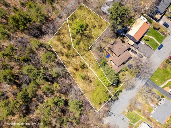 35 & 37 Fleming Dr, Halifax, NS B3P 1A8