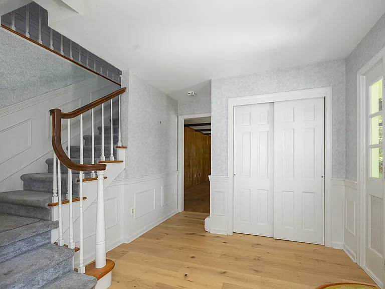 50 Aspinwall Rd — Photo 12